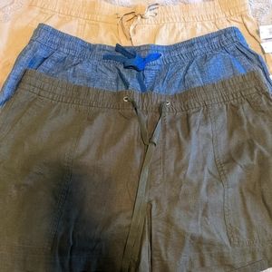 NWT 3 Pairs of GAP Shorts Size XL for 1 Price